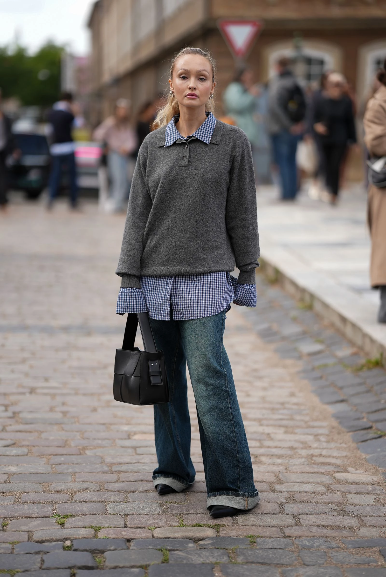 7 Chic Takes on Bell-Bottom Jeans This Autumn: 2025
2