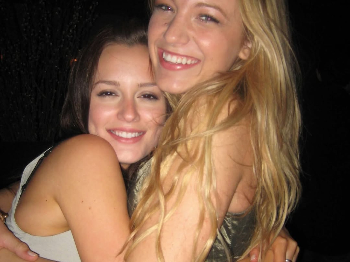 10 archival photos from the series "Gossip Girl" shared by Blake Lively5