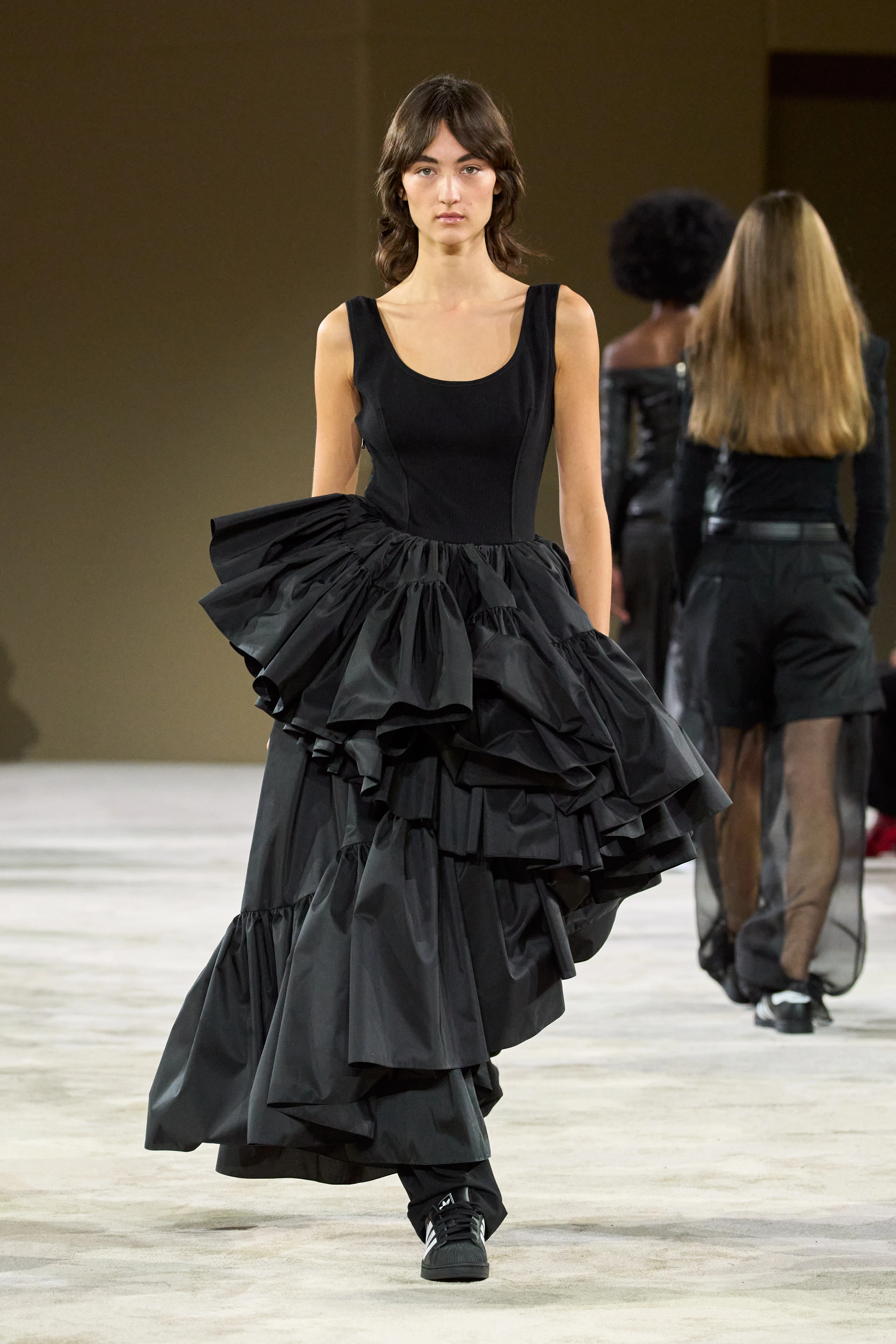 GUDU, a Ukrainian label, debuted its latest designs at Bucharest Fashion Week.
8