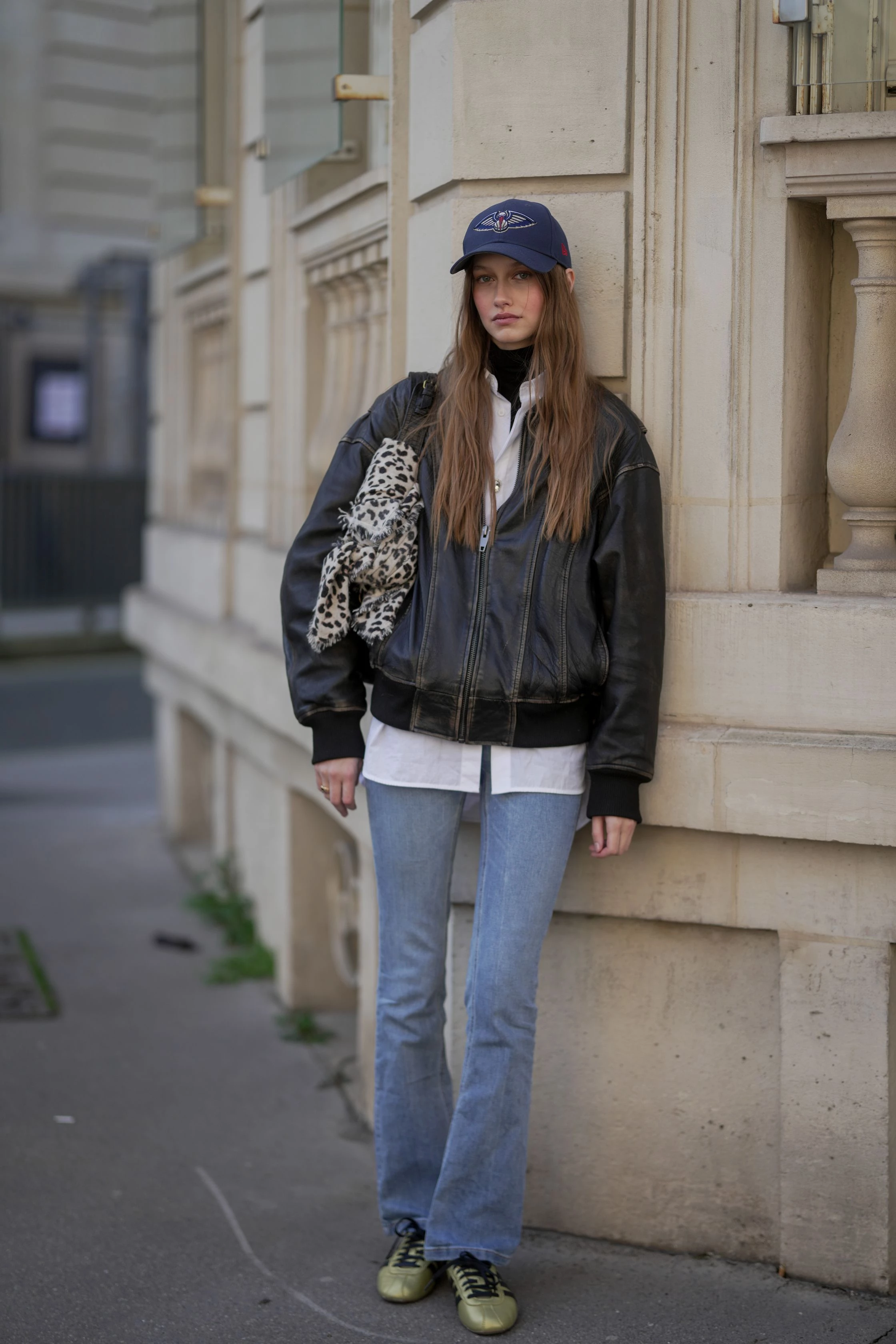 7 Chic Takes on Bell-Bottom Jeans This Autumn: 2025
1