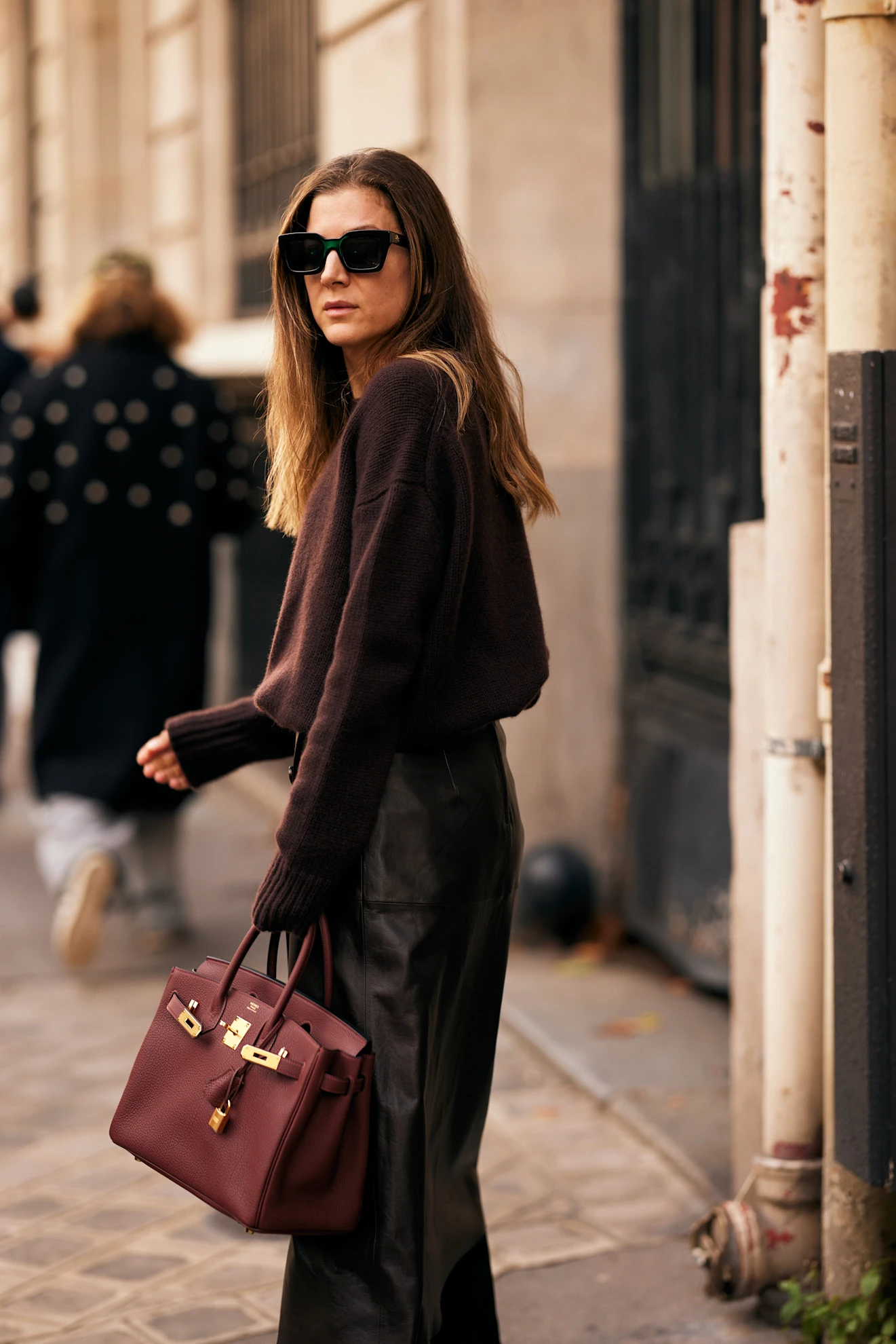 Urban Style: Brown Knitwear - Trendsetters' Guide to the Season's Key Piece and Shade
2