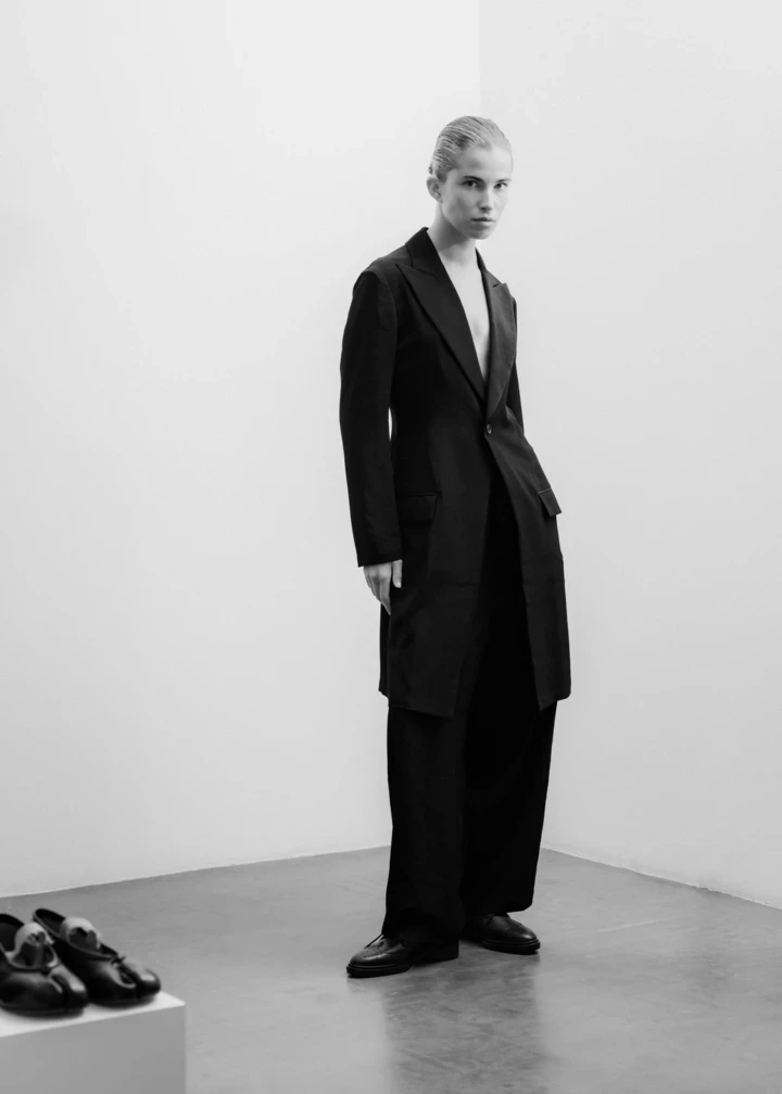 Essential Simplicity, Opulent Flourish: Beauty Styles Inspired by Classic Celine and The Row
14