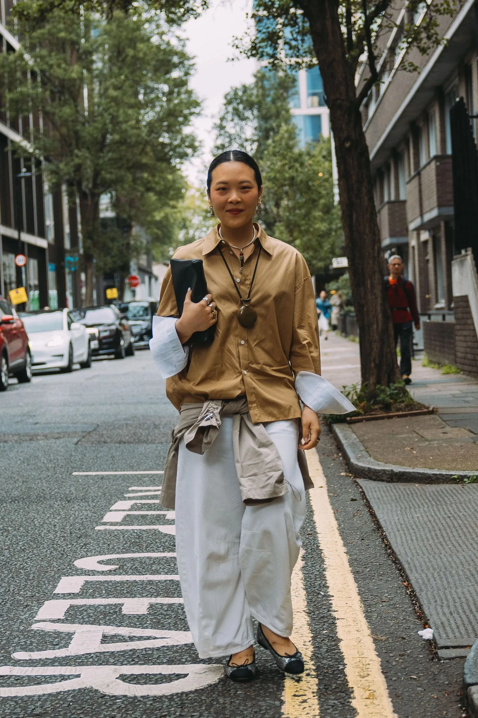 Nine chic layered ensembles for autumn '25
4