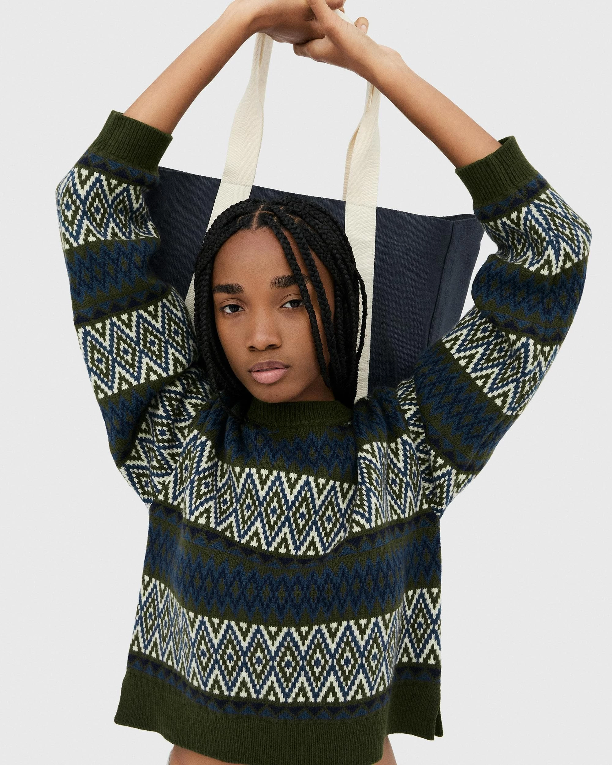 JW Anderson & Uniqlo: Top 5 Must-Have Pieces from the Latest Drop
2
