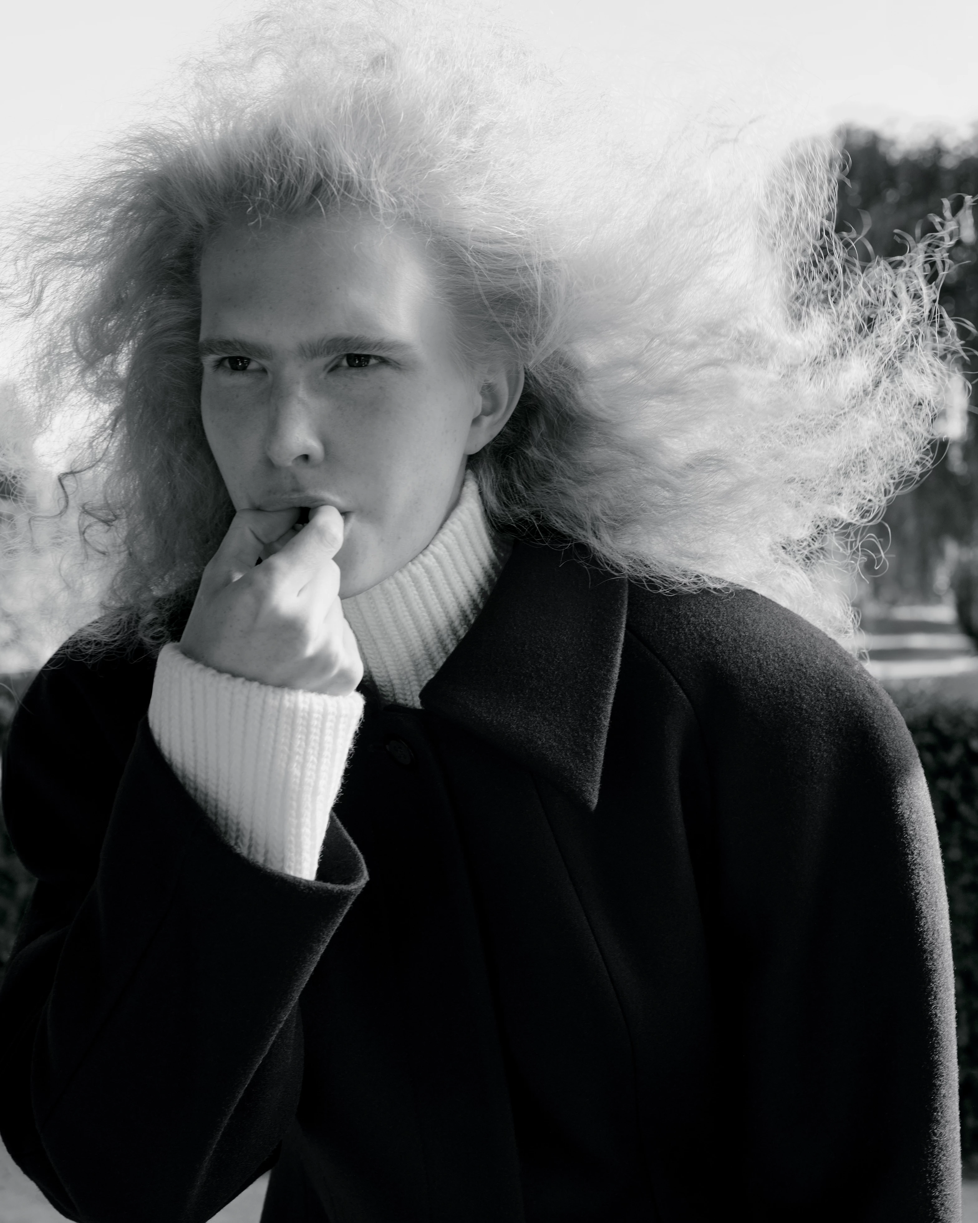 Model YULIYA DANIUK, 20. Wool and cashmere coat L’eskizzo, wool sweater Basix (tsum.ua)0