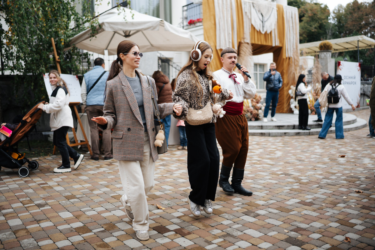 Prague Restaurant's Classic Fall Festival: A Recap
23