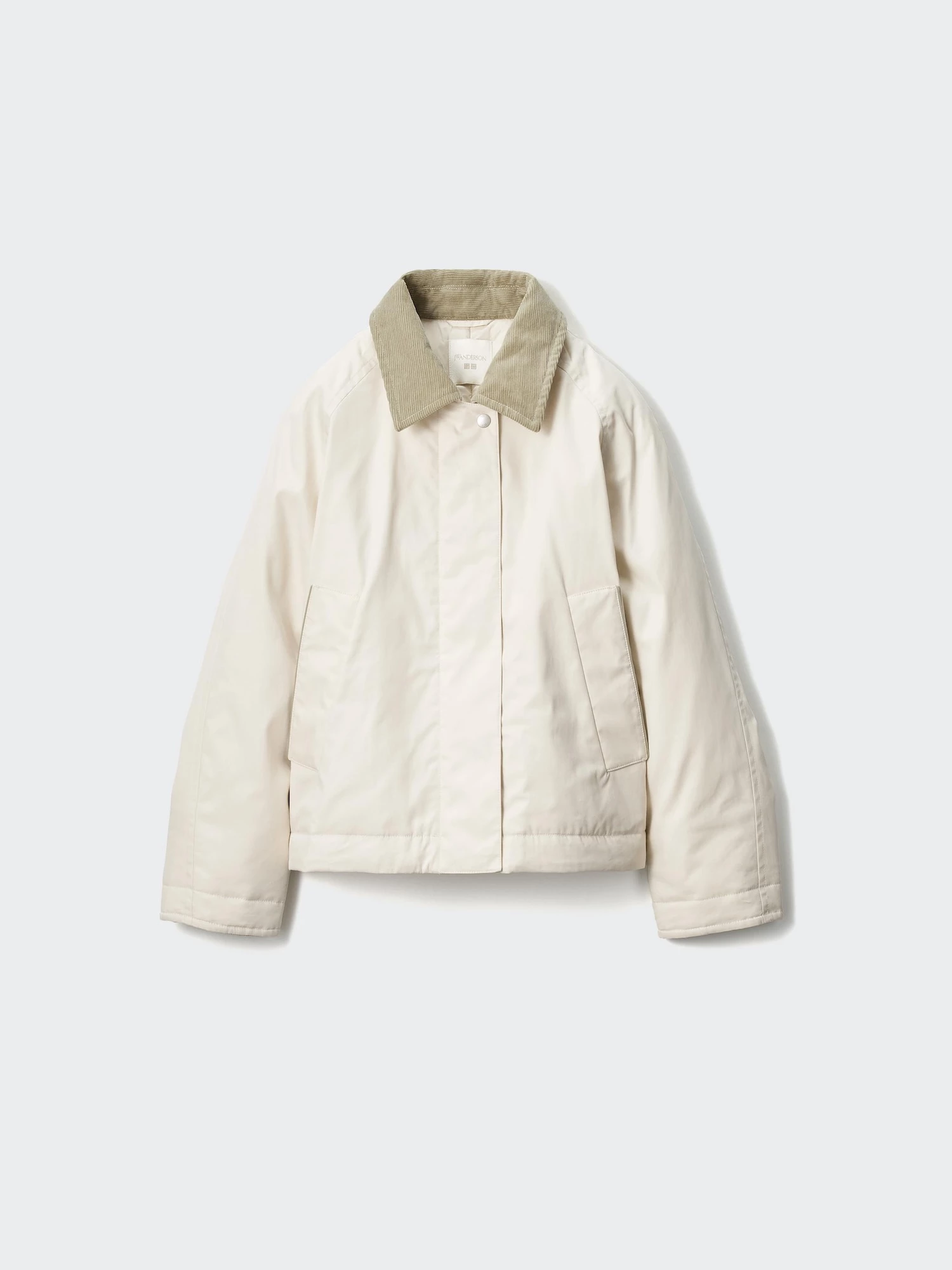 JW Anderson & Uniqlo: Top 5 Must-Have Pieces from the Latest Drop
5