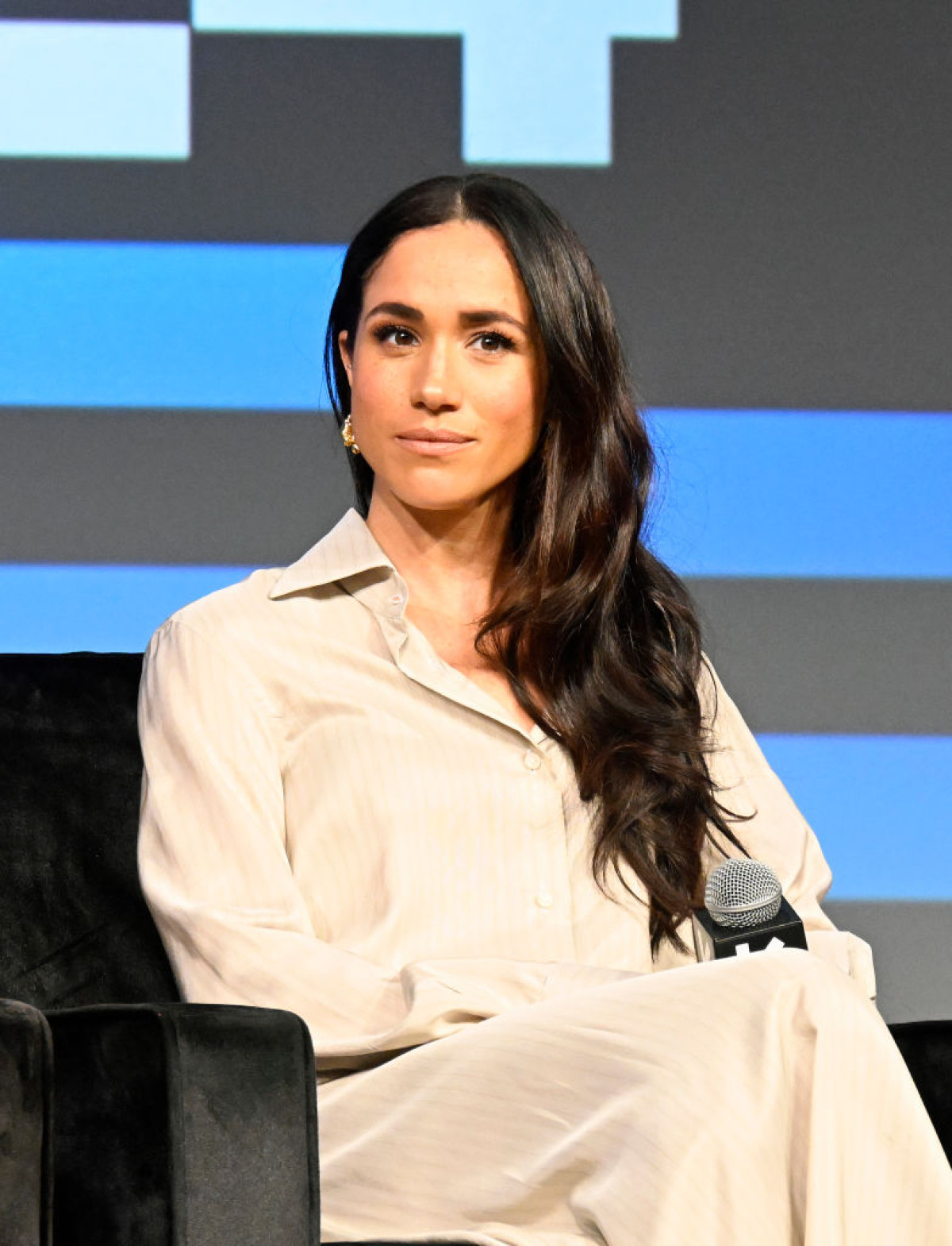 Meghan Markle resumes her acting work following an eight-year break.
1