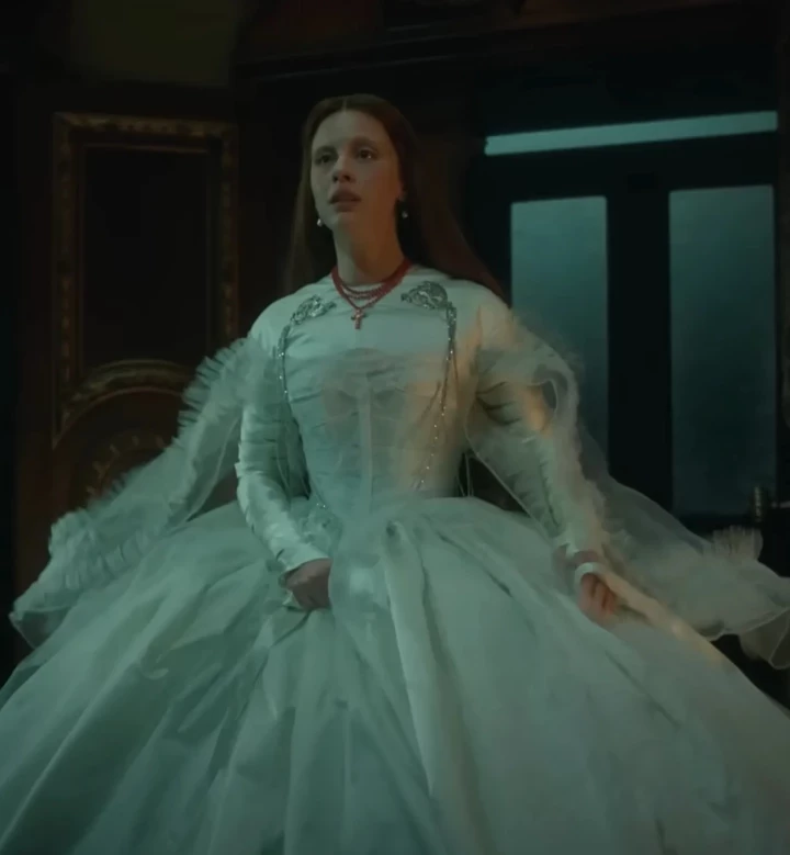 How the costumes were created for Giliermo del Toro's gothic drama "Frankenstein"10