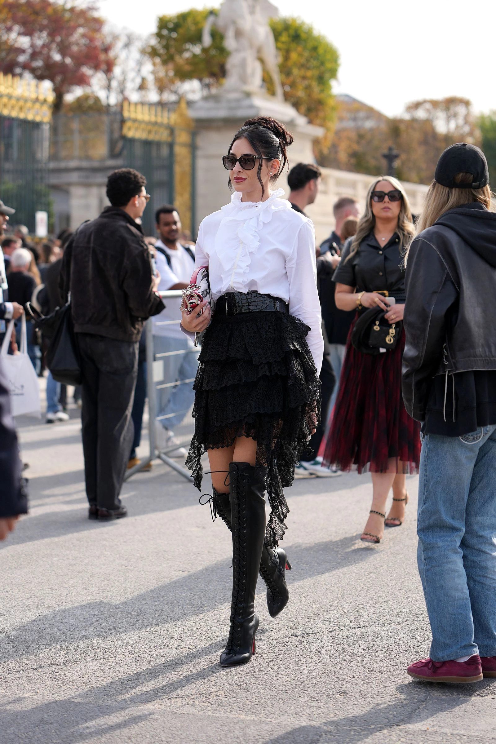 This subtle element will mark the trendiest boots this year.
3