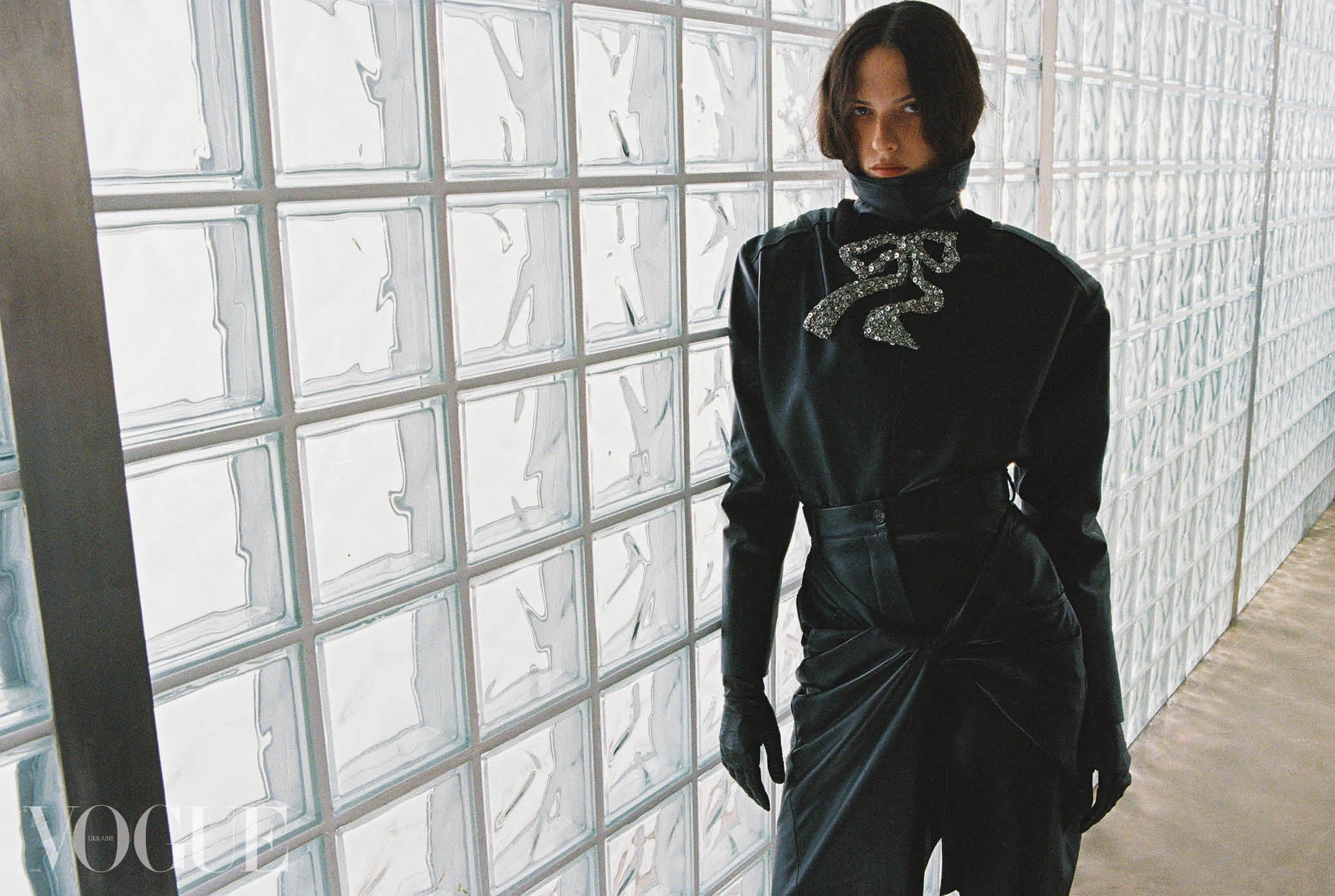 Leather blouse and skirt, all by Litkovska. Brooch, brass, crystals by Denis Klimansky, leather gloves, vintage (Poetry in Objects)14