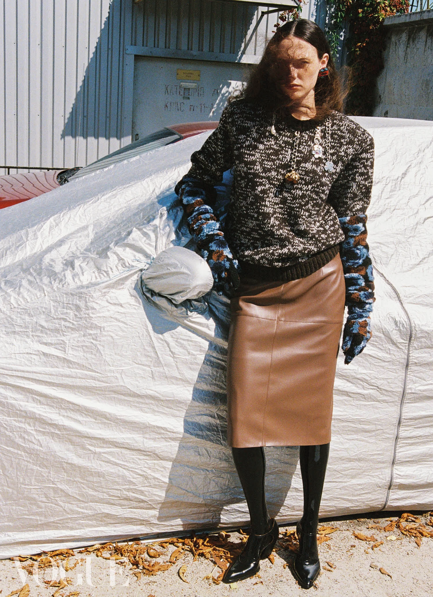 Prada wool sweater, Elenareva faux leather skirt, Anoeses latex stockings, Ruslan Baginskiy polyester gloves, Kachorovska leather shoes7