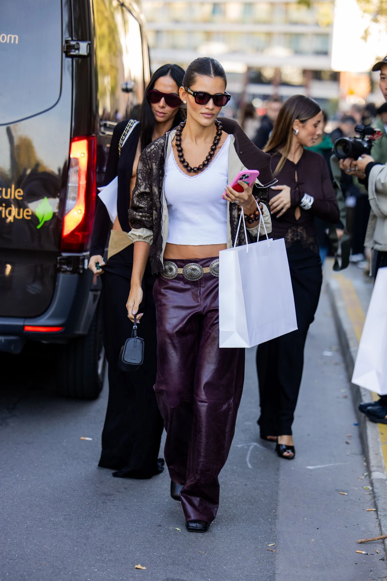Leather Trousers: A Winter Wardrobe Essential
4