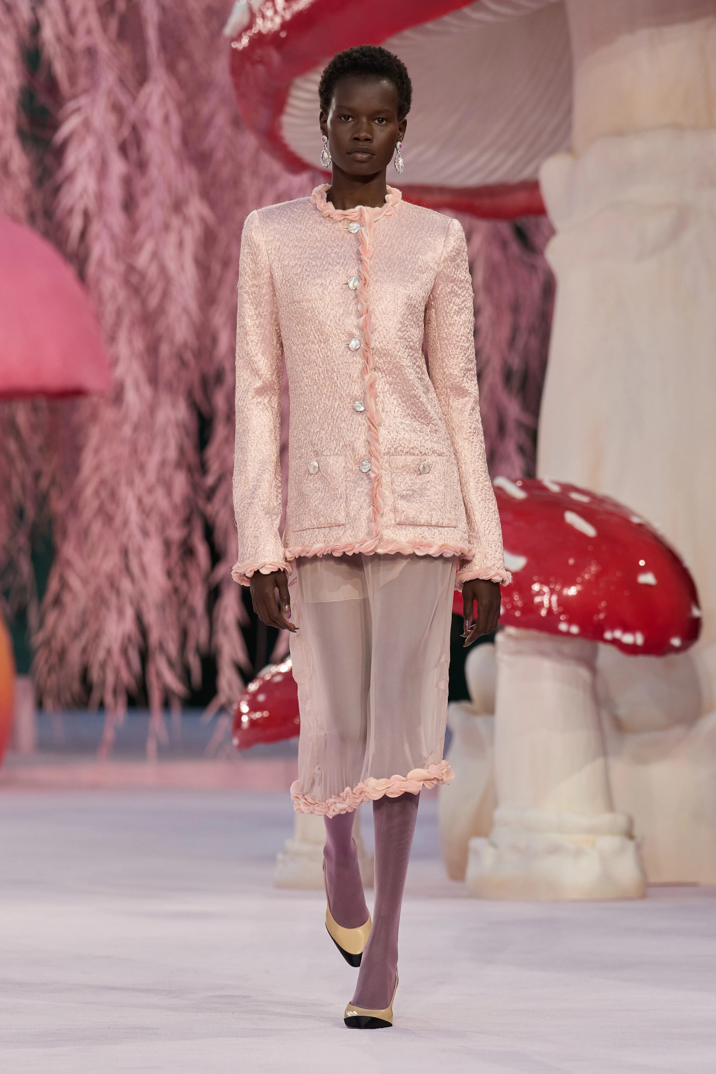 Mathieu Blasi showed his first couture collection for Chanel1