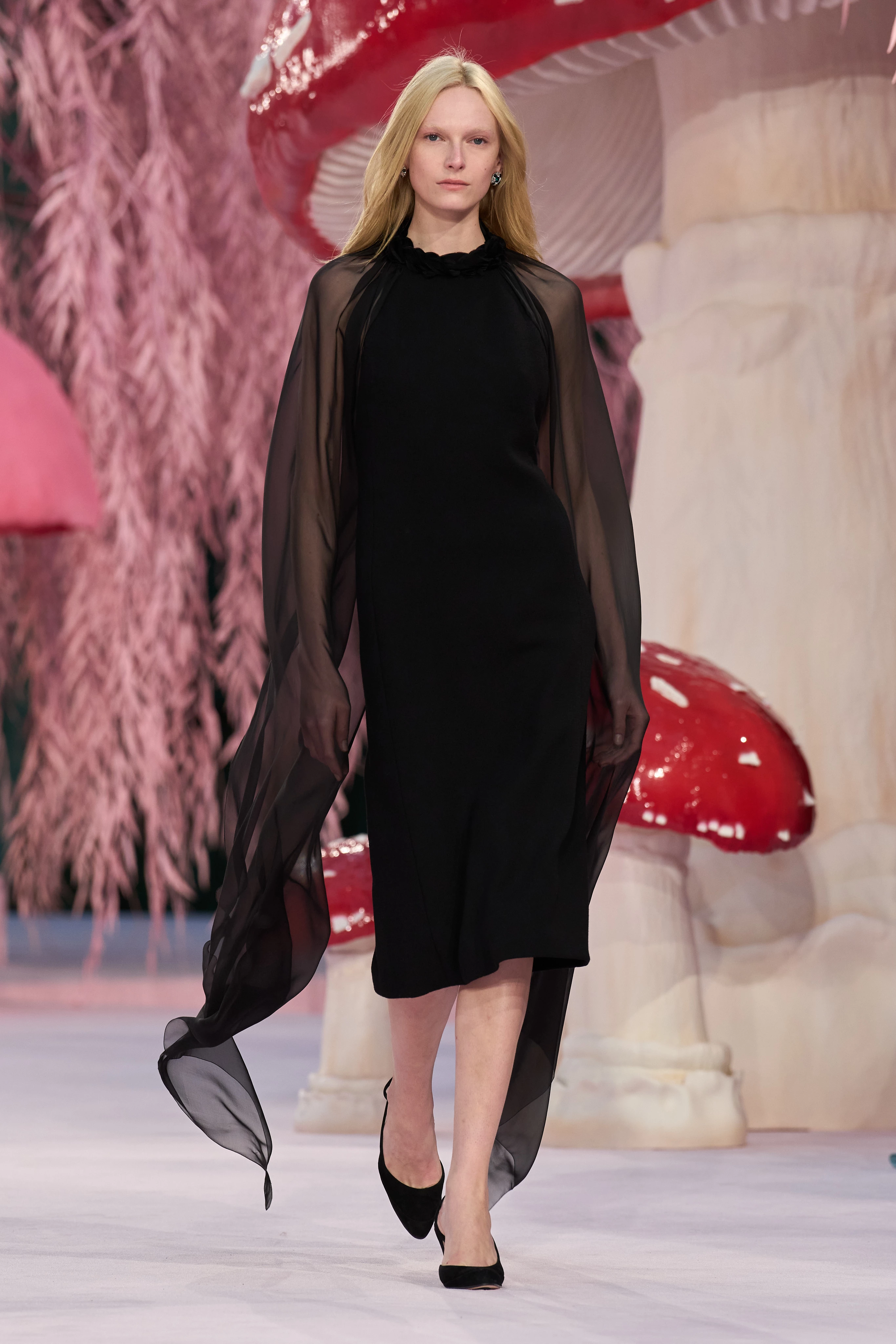 Mathieu Blasi showed his first couture collection for Chanel6