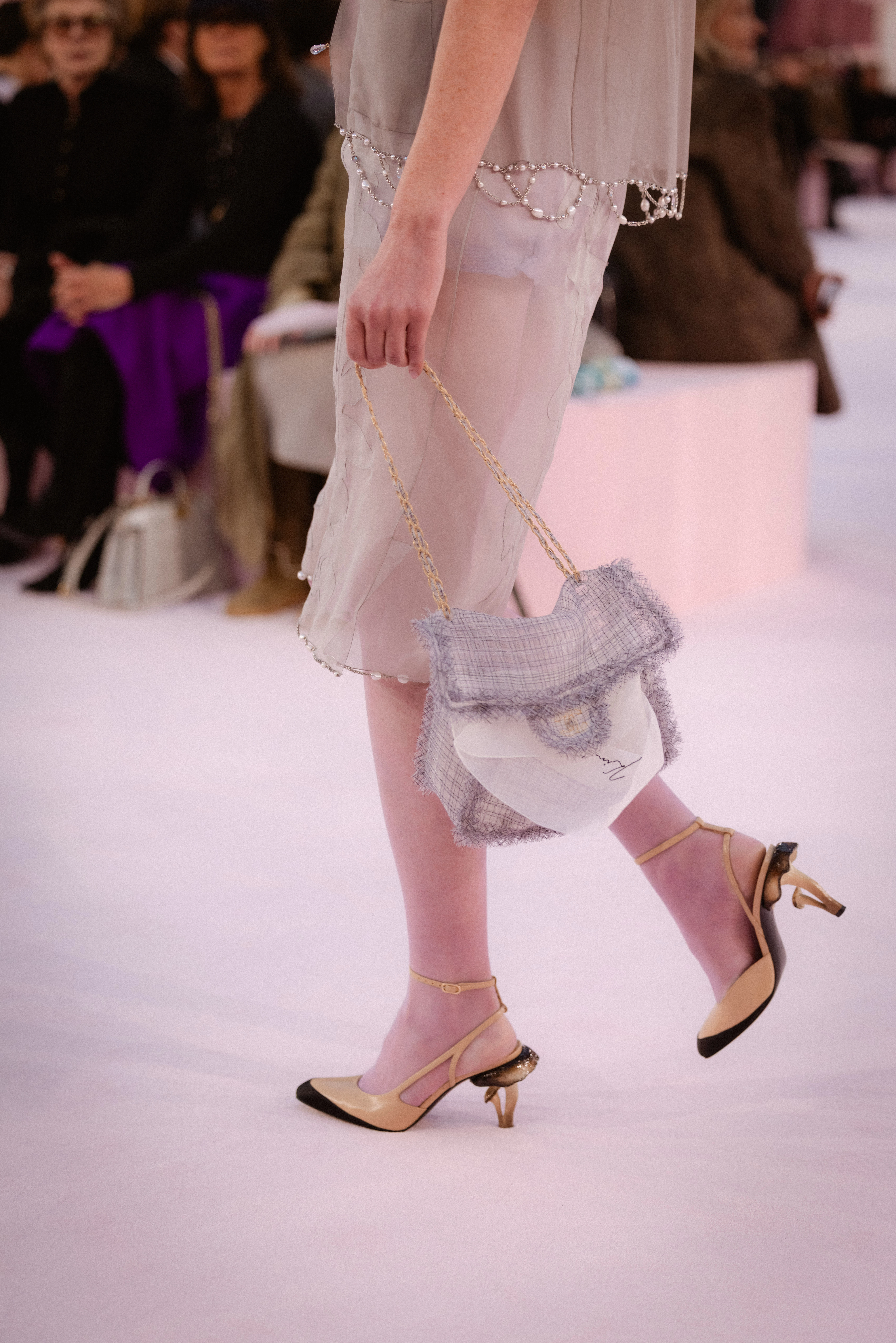 Chanel's two-tone shoes in a new interpretation - the best shoes to welcome spring2