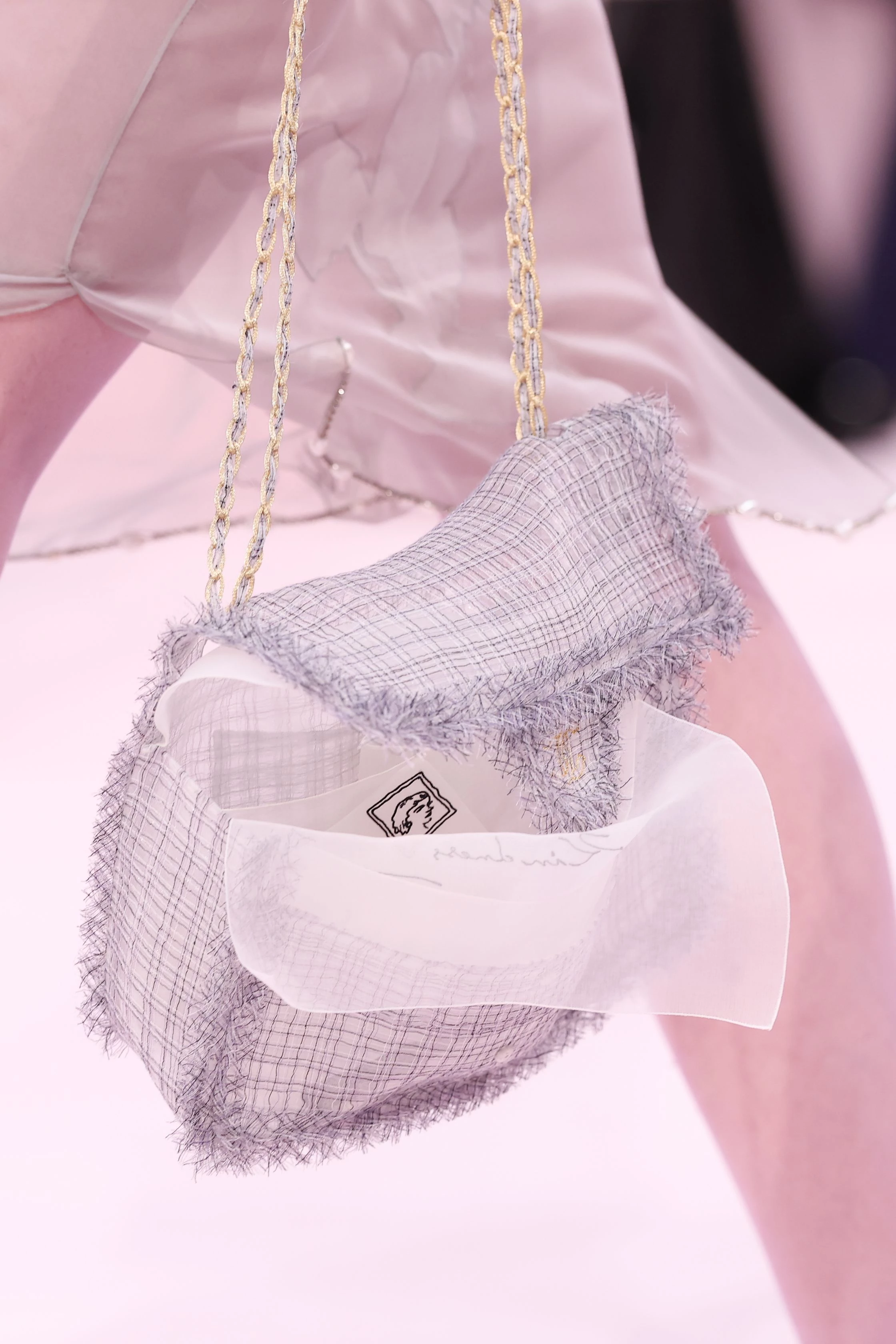 Mathieu Blasi showed a new version of the iconic Chanel bag – weightless and almost transparent0