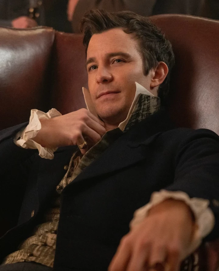 How the costumes for the fourth season of "Bridgerton" were created4