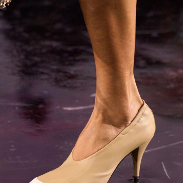 Beige shoes are the main dress shoes of 2026