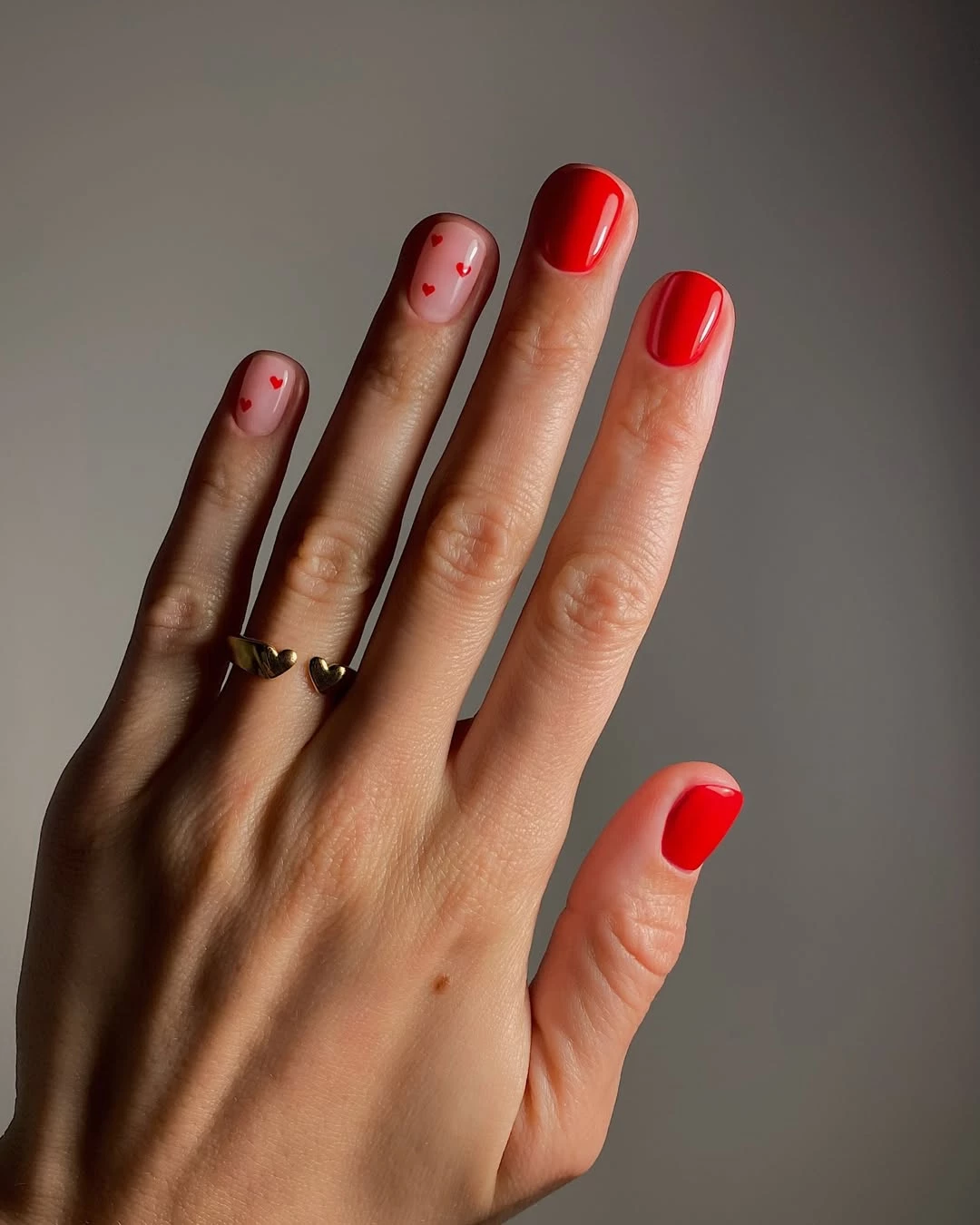 20 Valentine's Day Manicure Trends for Hopeless Romantics0