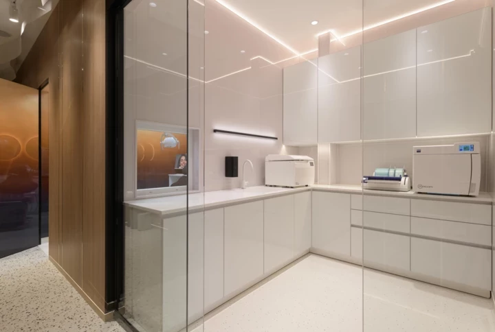 VOGUE UA To Do List: item #7. Restore your smile6