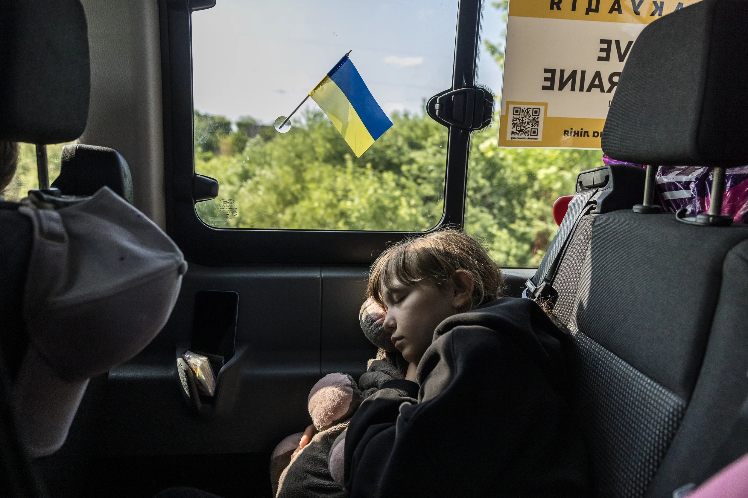 Solomiya returns to her mother from the occupied territories, June 2025. Photo: Oksana Parafenyuk12