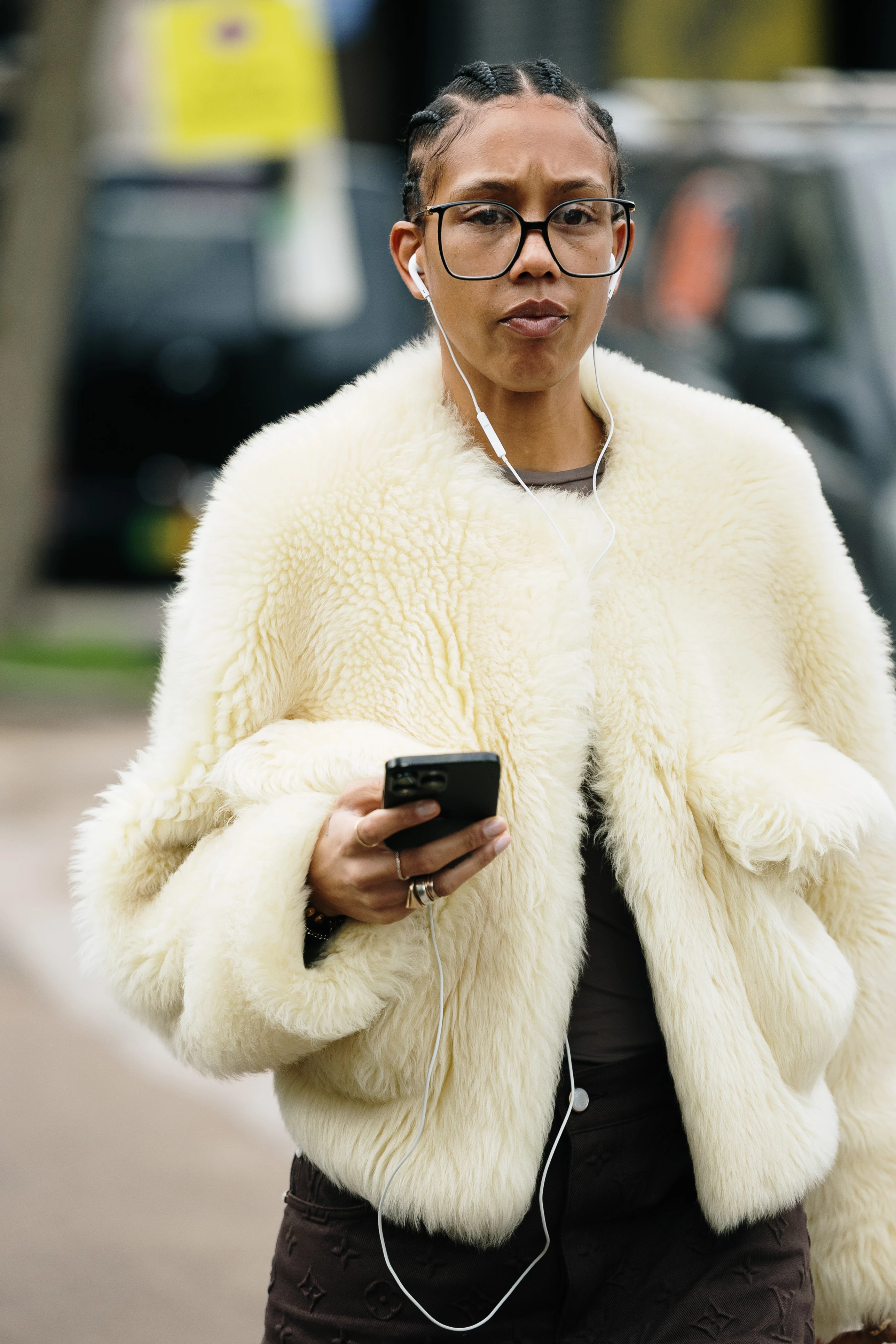 Streetstyle: the most fashionable girls on the streets of London29