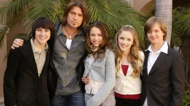 ‘Hannah Montana’ Stars: Where Are They Now? Miley Cyrus &…
