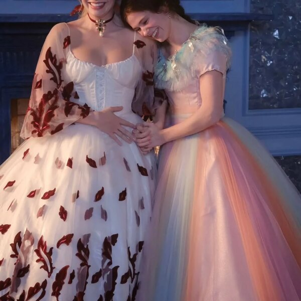 “Wuthering Heights”: the hidden symbolism of Margot Robbie's luxurious hairstyles