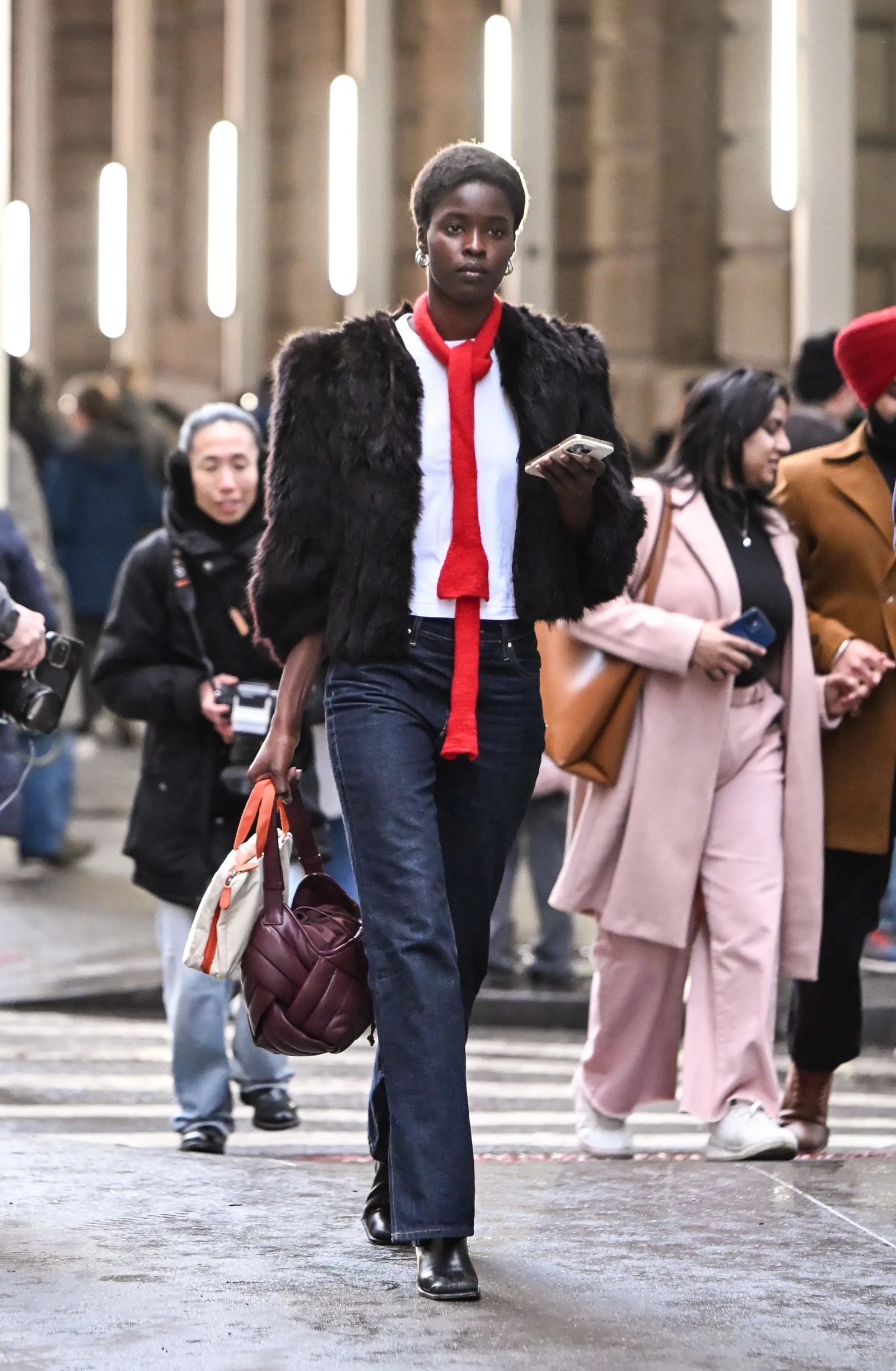 Cigarette jeans and 1990s boots are a win-win combination this spring4