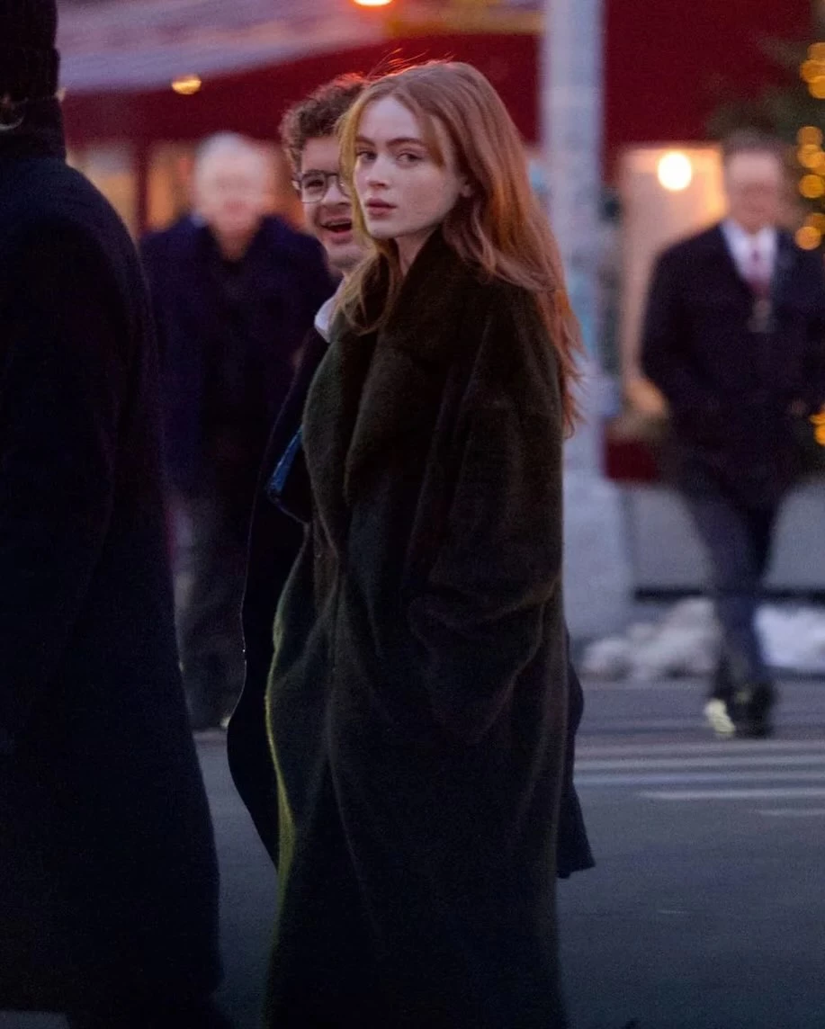 Maya Hawke — daughter of Uma Thurman and Ethan Hawke — married2