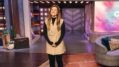 Kelly Clarkson Show: Future Uncertain? Show Status Report