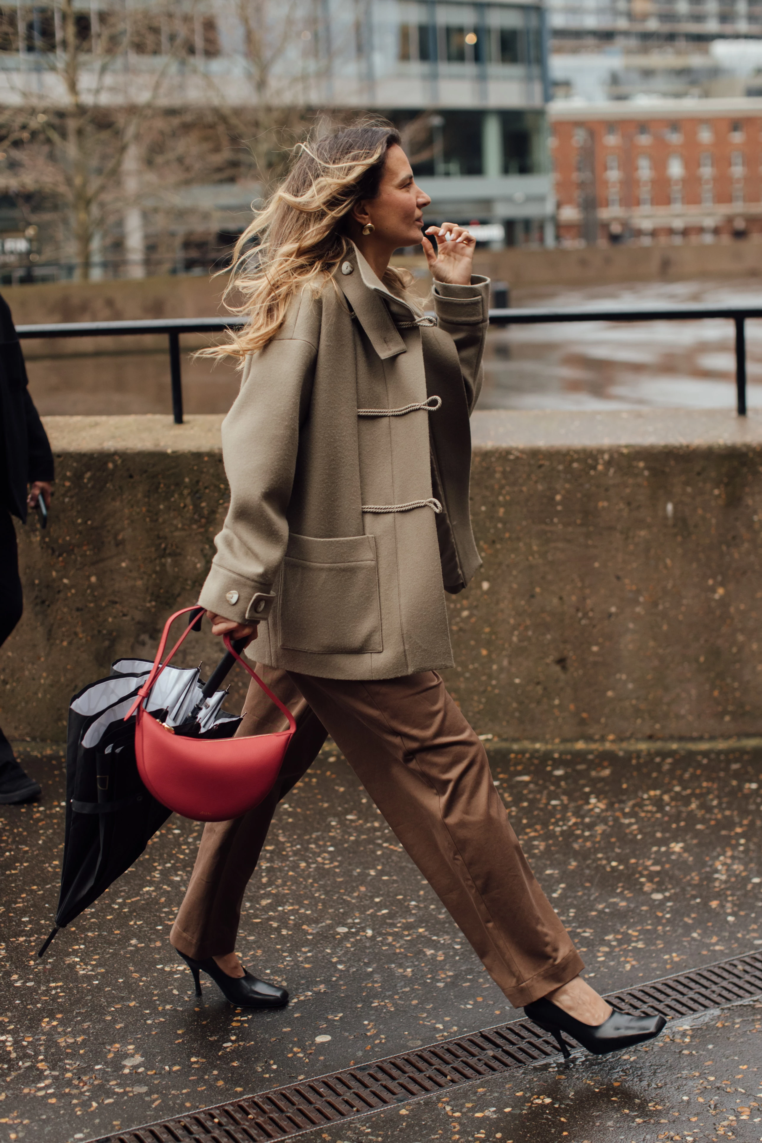 Streetstyle: the most fashionable girls on the streets of London11