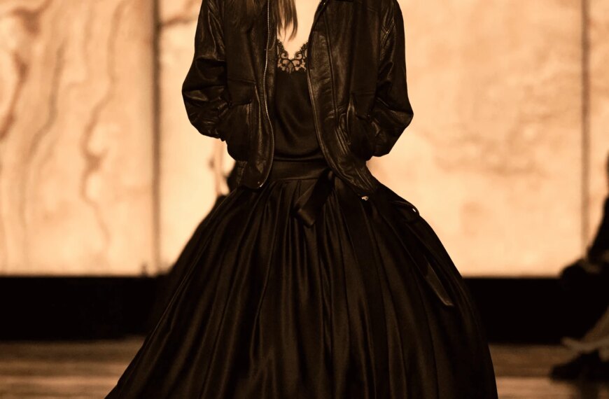 ​​​​​​​5 things Parisian women will wear in spring 2026 — from leather&hellip;