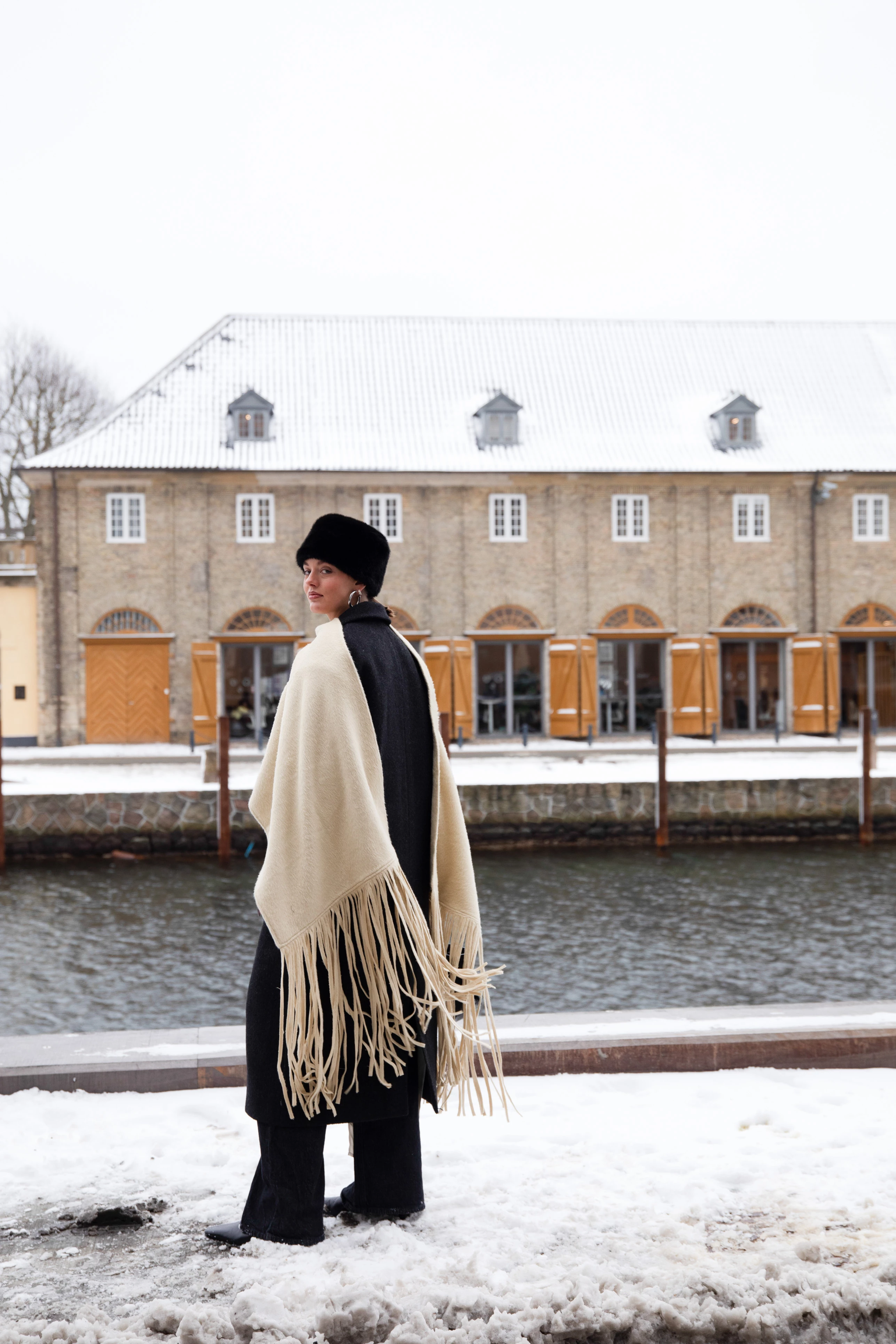 Streetstyle: the most fashionable girls on the streets of Copenhagen18