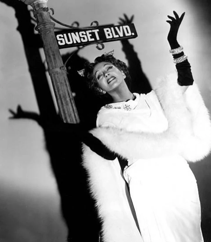 Book for the weekend: "Cartier. The untold story of the family behind the jewelry empire"3