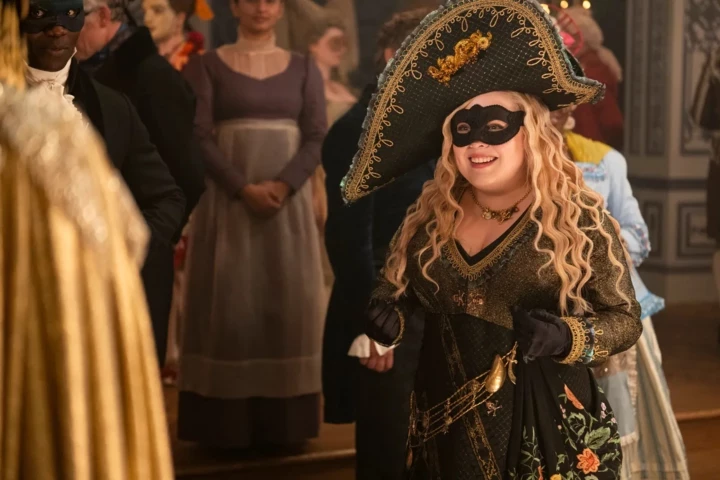 How the costumes for the fourth season of "Bridgerton" were created6