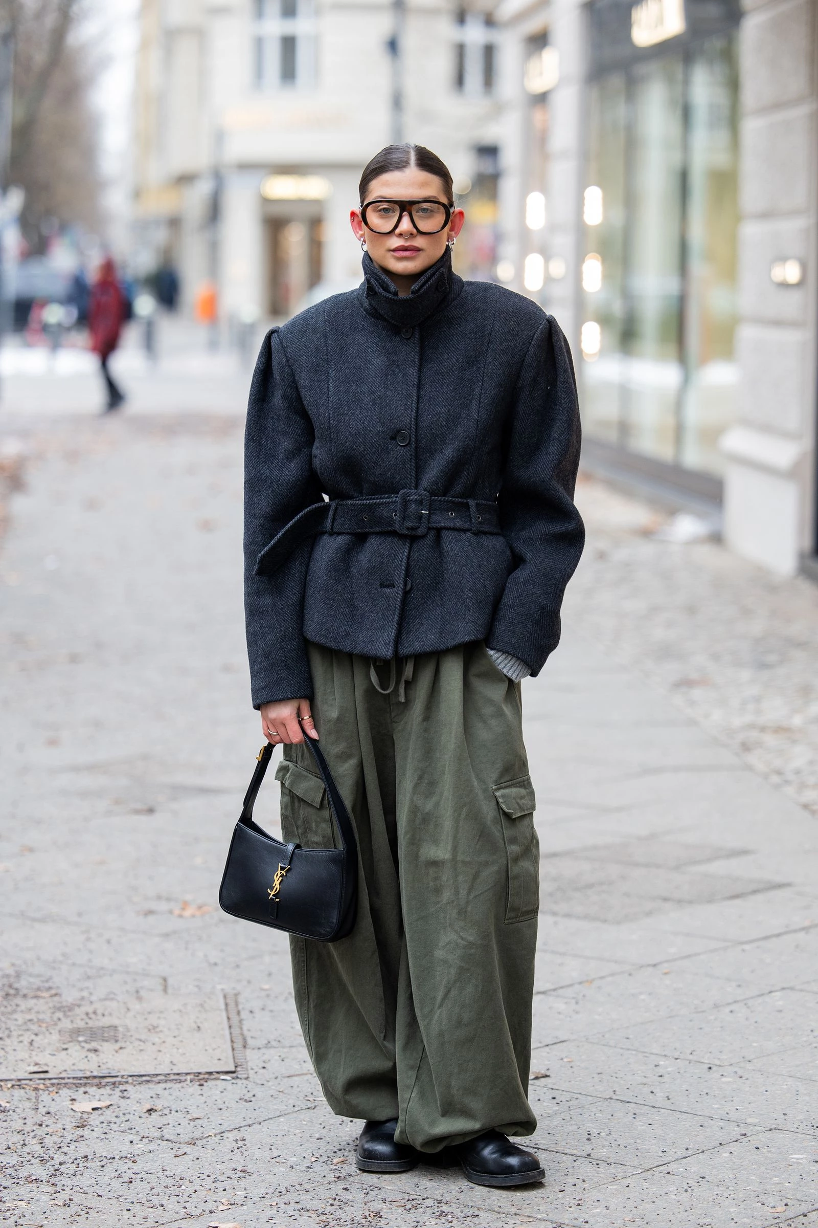 Cargo pants are back: how to wear pants from the 2000s and be trendy in 20260