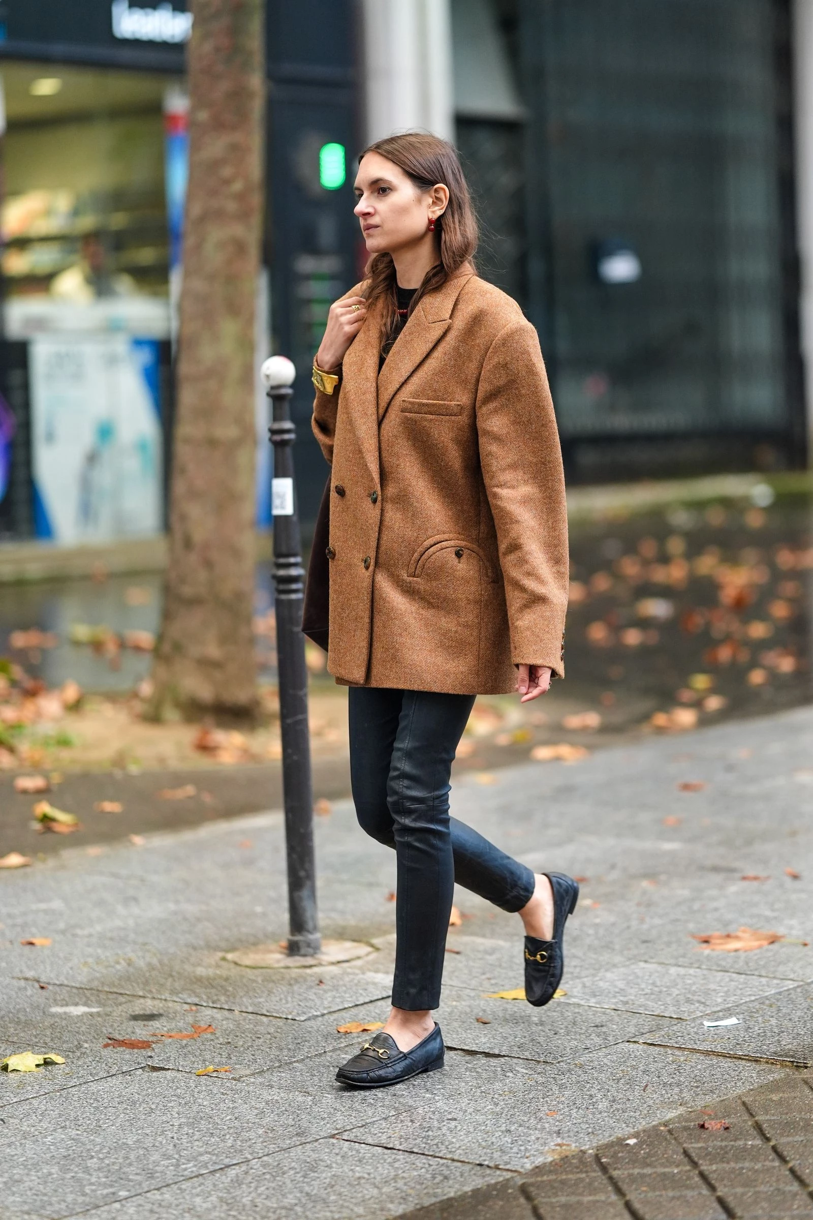 We underestimated them: skinny pants are the most unexpected comeback of 20268