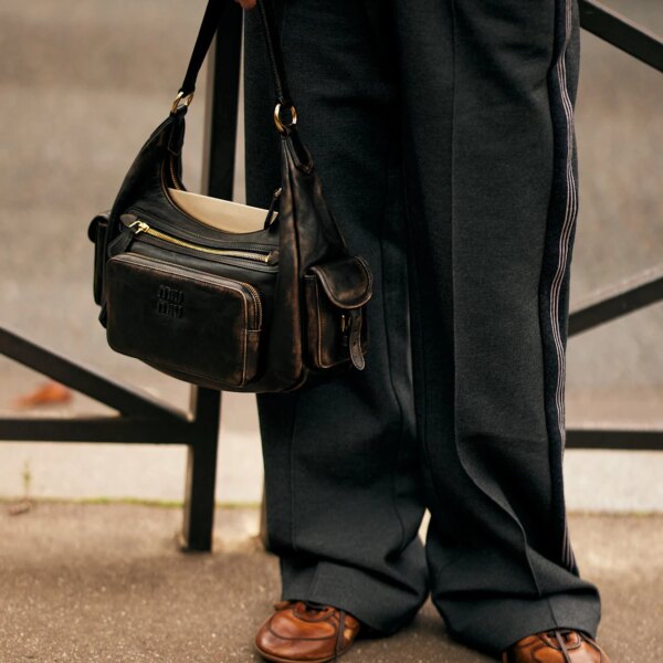 A “distressed” leather bag is the most fashionable accessory this cold season