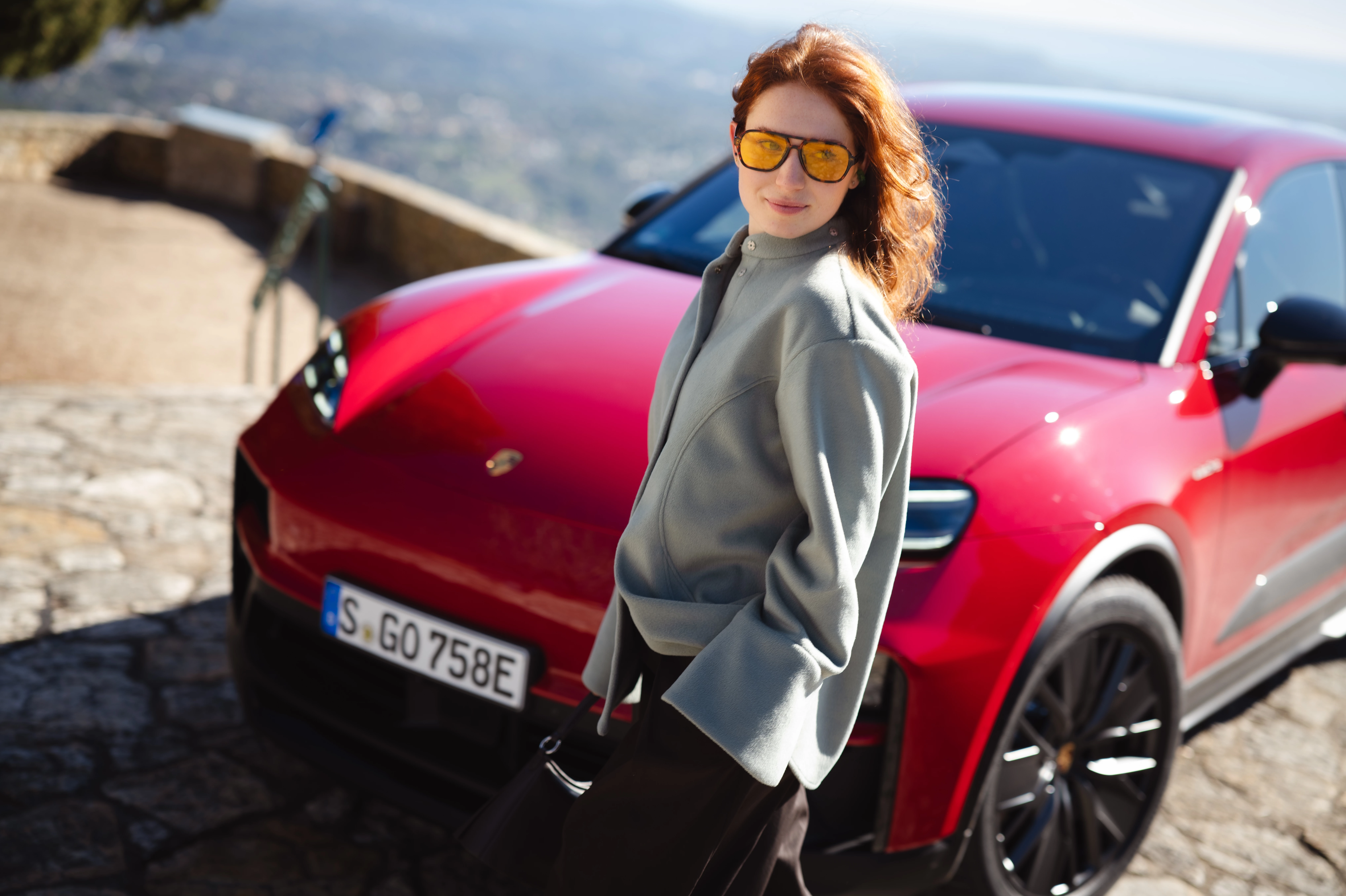 Porsche Macan GTS in action: an electric car that impresses - test drive from the editor of Vogue UA8