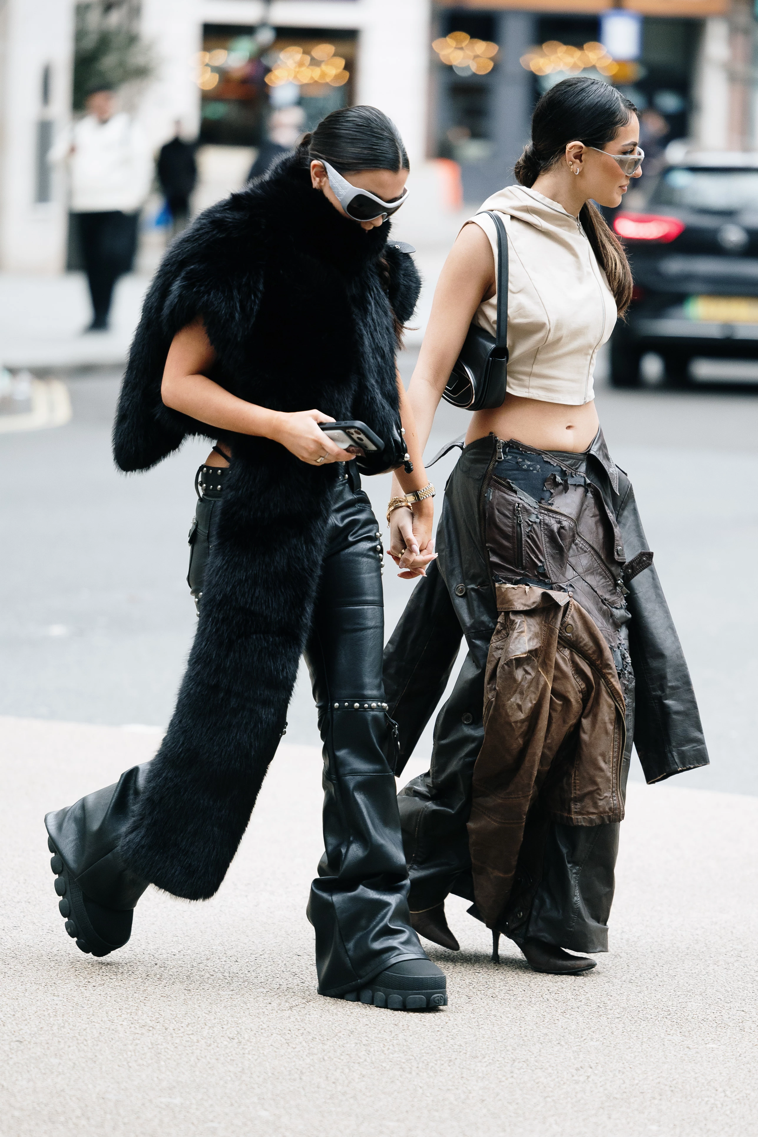 Streetstyle: the most fashionable girls on the streets of London38