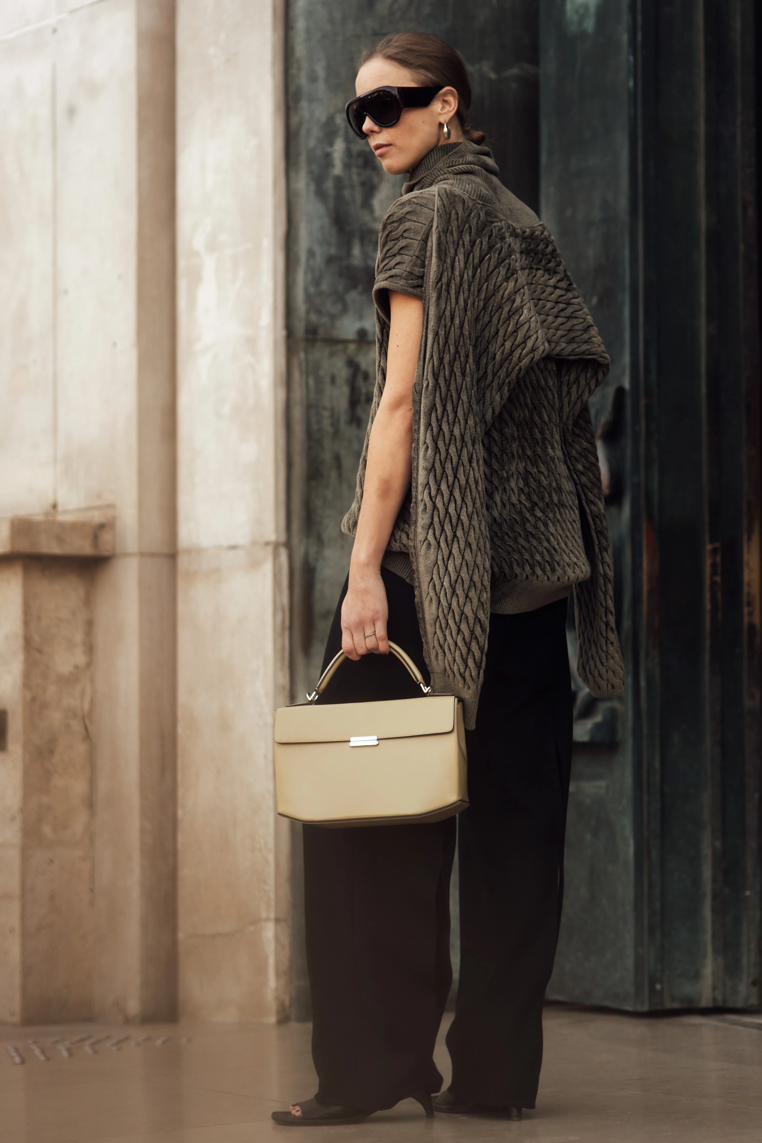 Streetstyle: how guests of Paris Fashion Week dress0