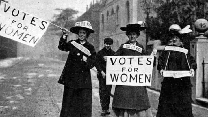 The secret meanings of suffragette jewelry