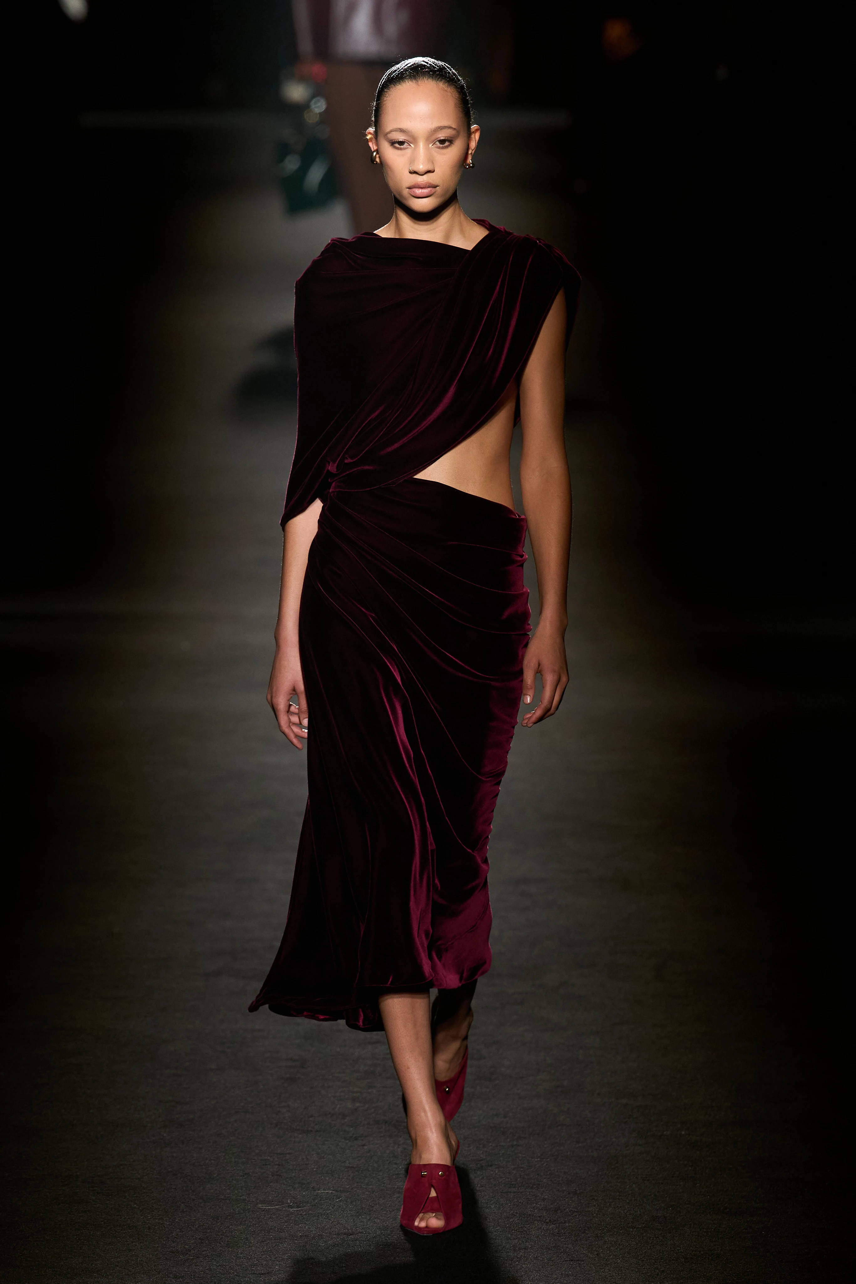 Paris Fashion Week: New Collections from Balenciaga, LOEWE and Viktoria Beckham2