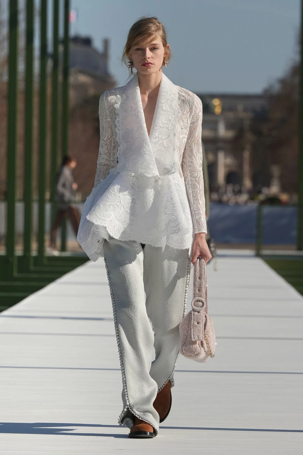 Dior fall-winter 2026/2027: what Jonathan Anderson's new collection turned out like5