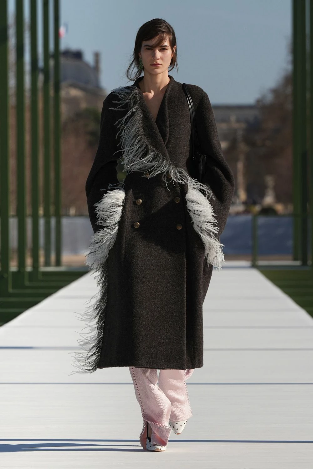 Dior fall-winter 2026/2027: what Jonathan Anderson's new collection turned out like6