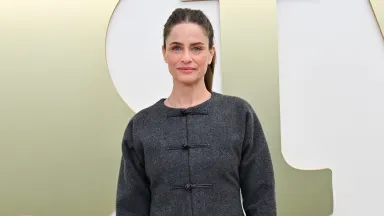 Amanda Peet’s Wellness Path: Facing Her Cancer Fight
