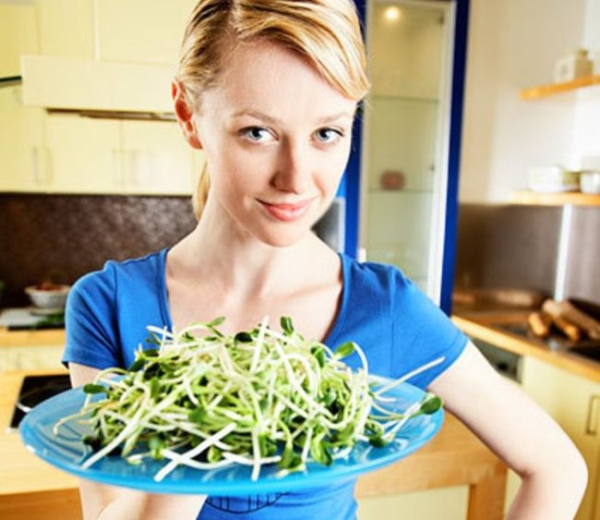 10 Diet Myths That Are Harming You