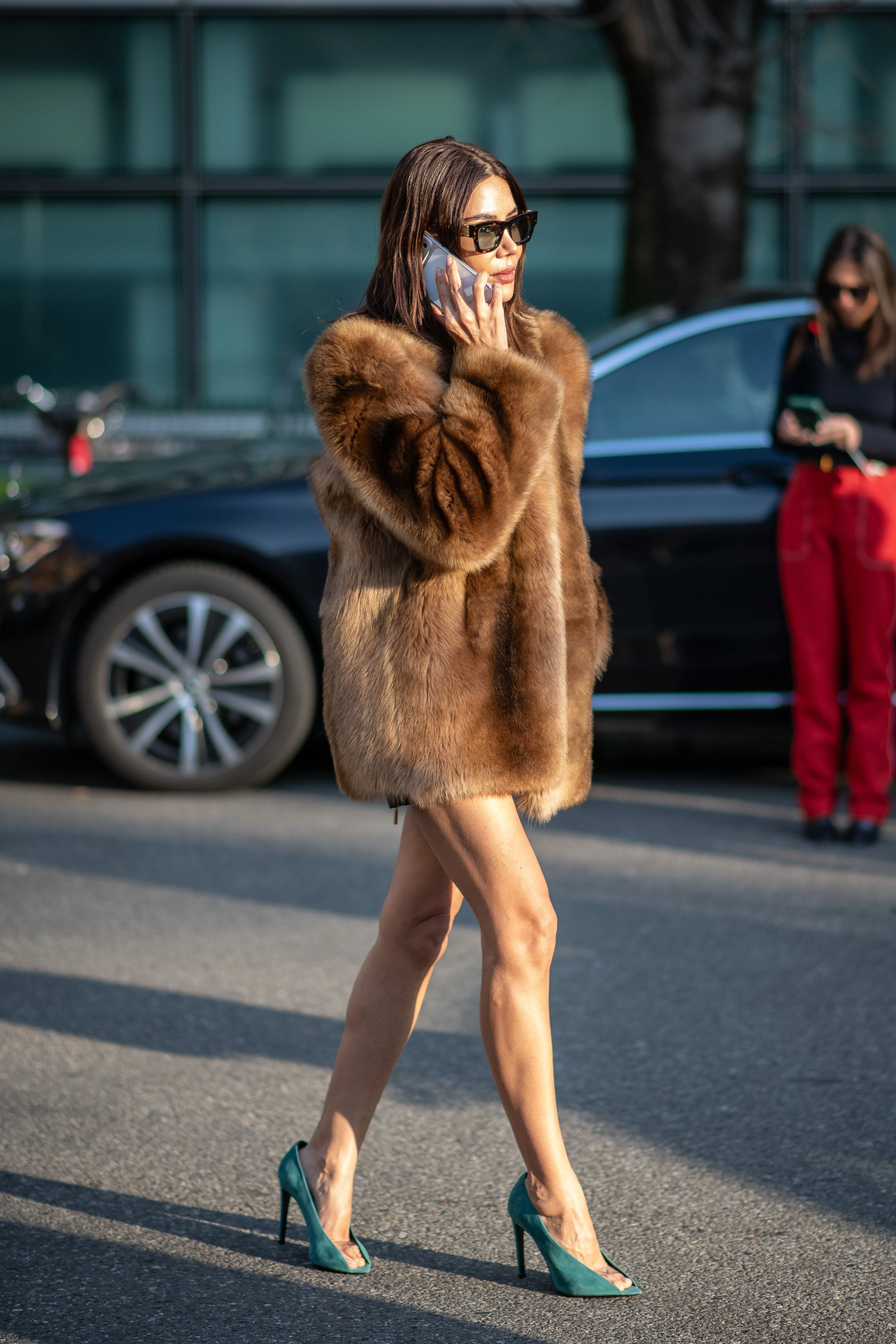 Streetstyle: the most fashionable girls on the streets of Milan32